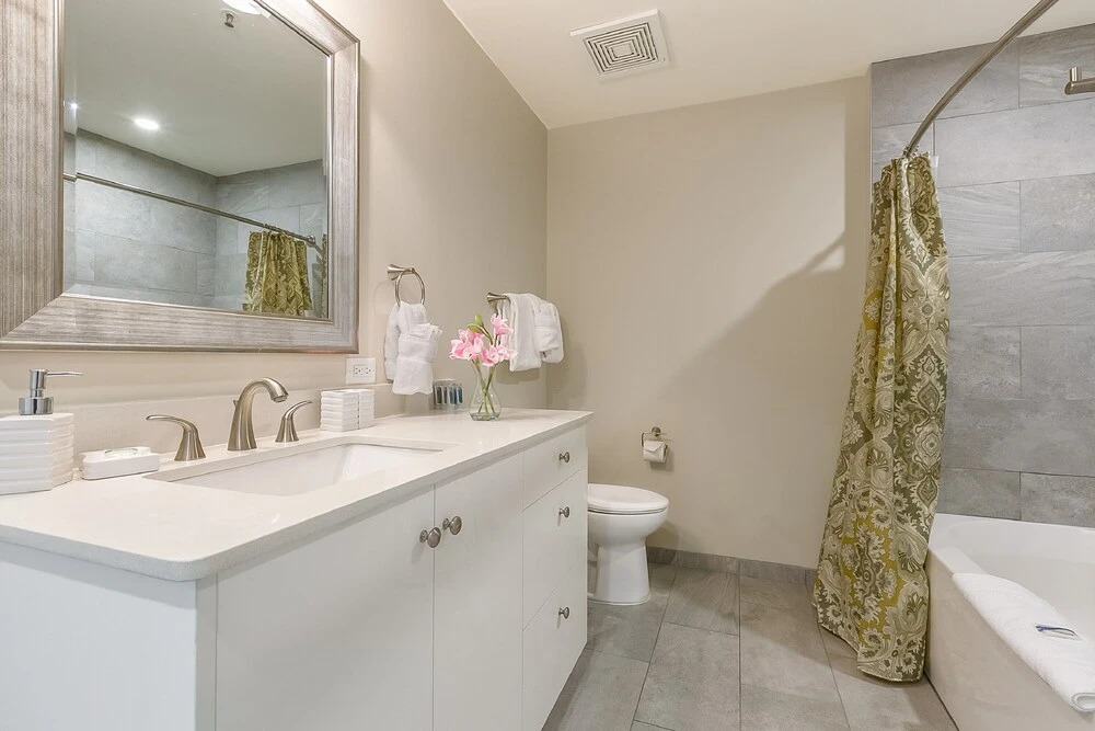 Modern 2BR 2BATH near French Quarter