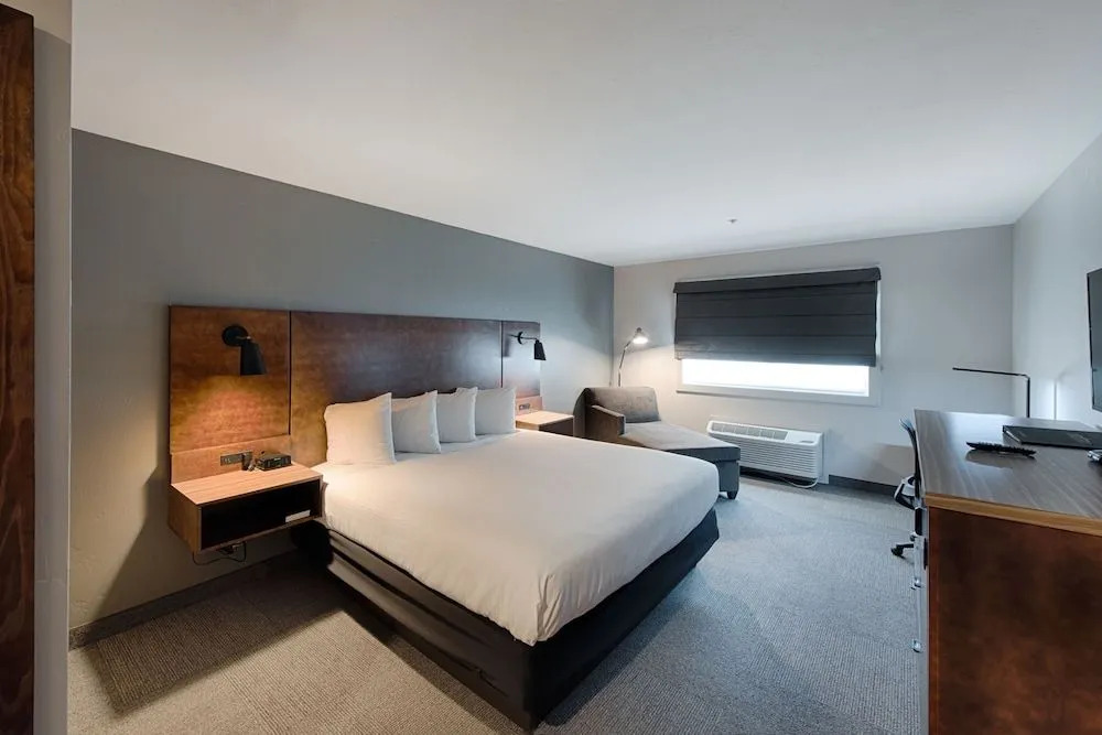 Americas Best Value Inn & Suites