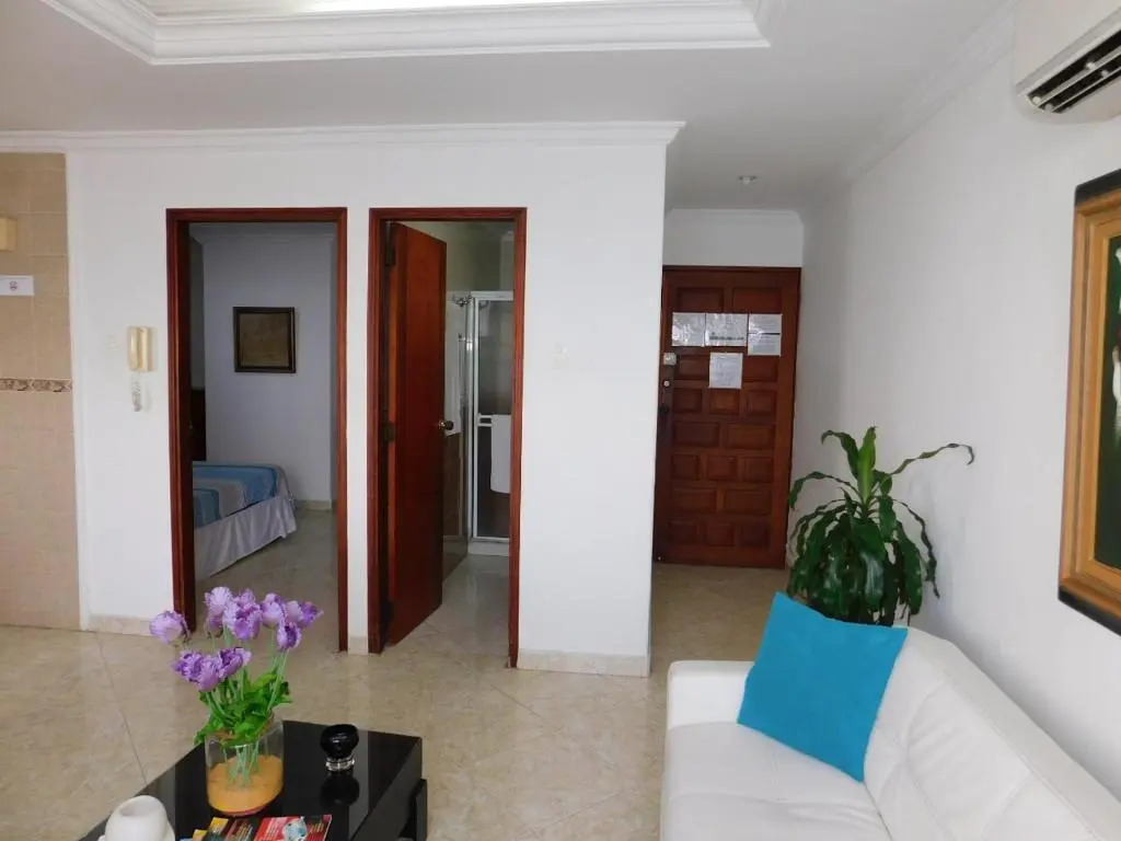 Apartamento en Cartagena, cerca al mar, edificio Nuevo Conquistador