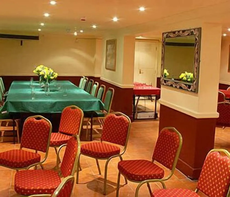 Swan Hotel