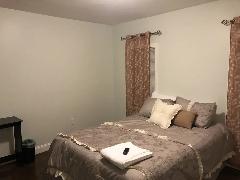 Pasadena B&B