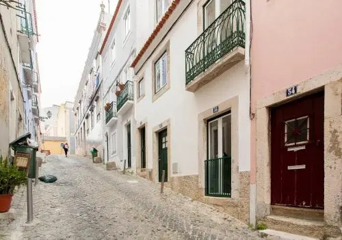 Castelo Picão Apartments