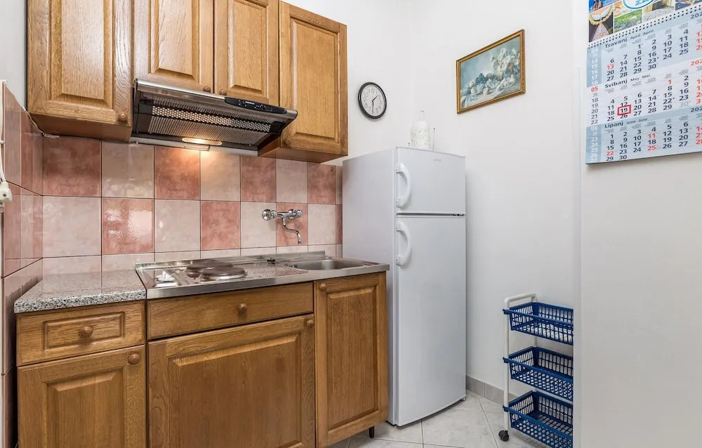 Awesome Apartment in Pag With 3 Bedrooms