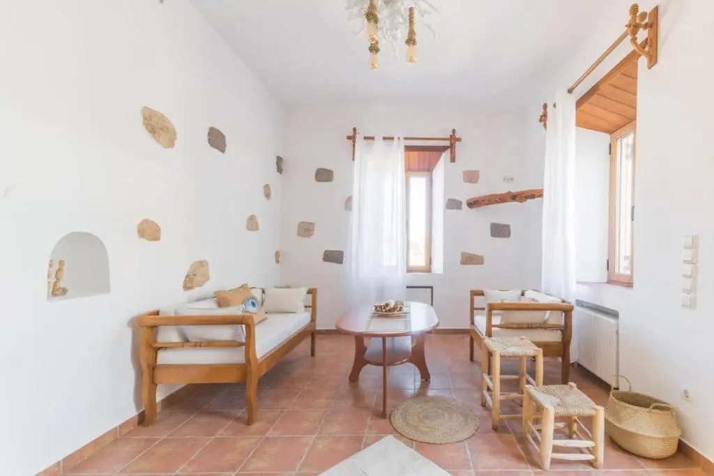 Traditional House Meloi