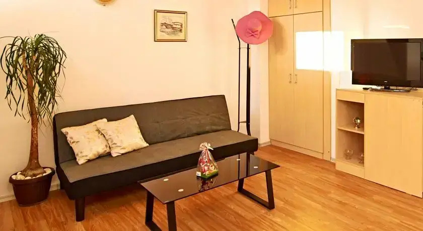 Batak Studio