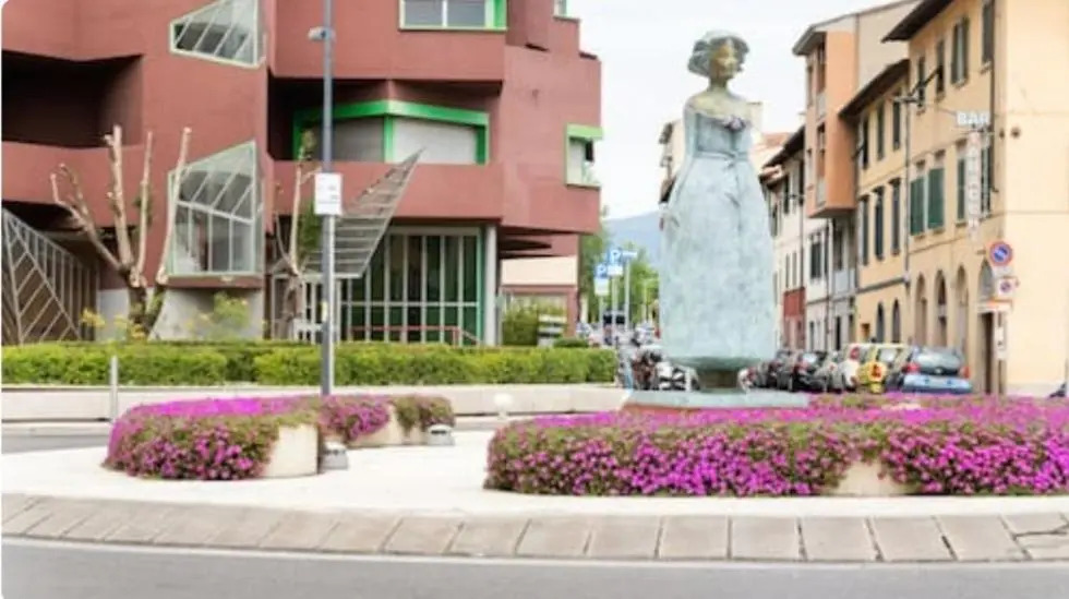 Flower Garden Apartment Vicino al Centro