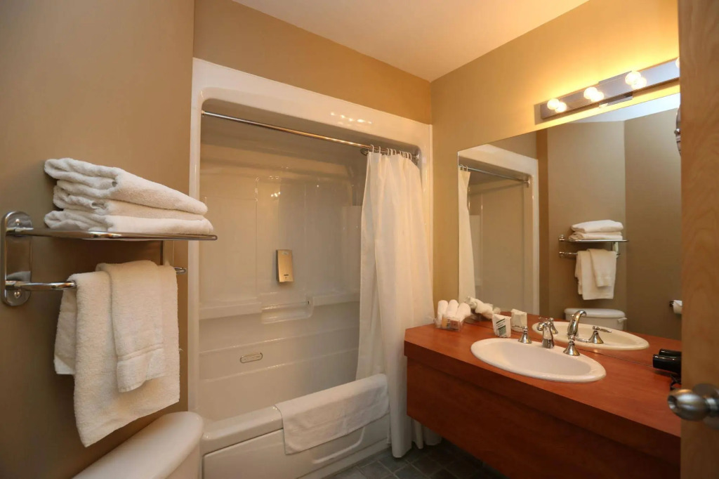 BATTURES Hotel Fjord Saguenay