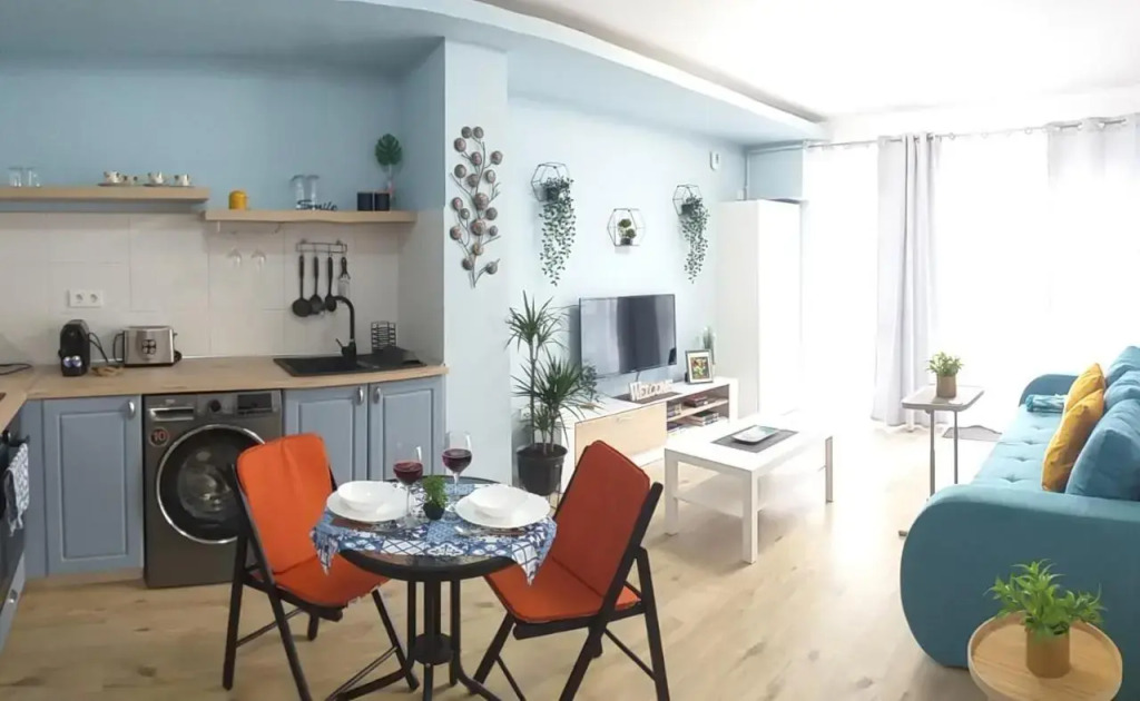 BEYOND ABSTRACT - Gorgeous 1BR Apt