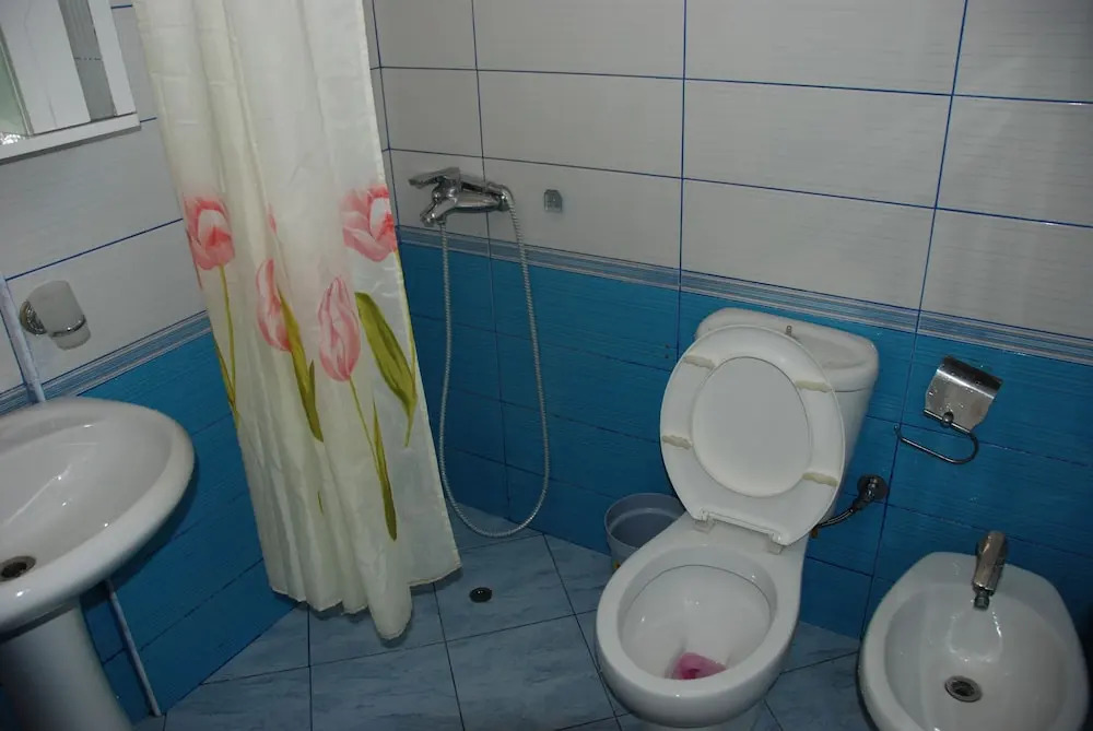 Leka Apartments