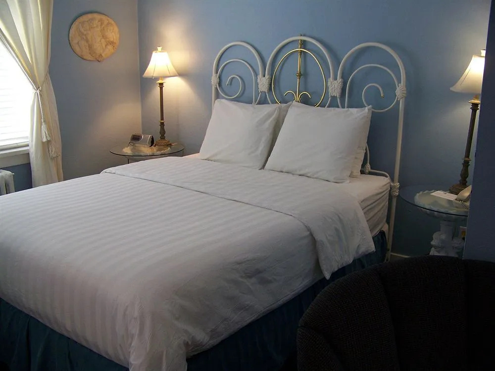 Rosewood Inn