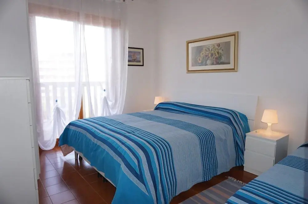 Bright Apartment With big Terrace for 5 People Near the Beach by Beahost Rentals