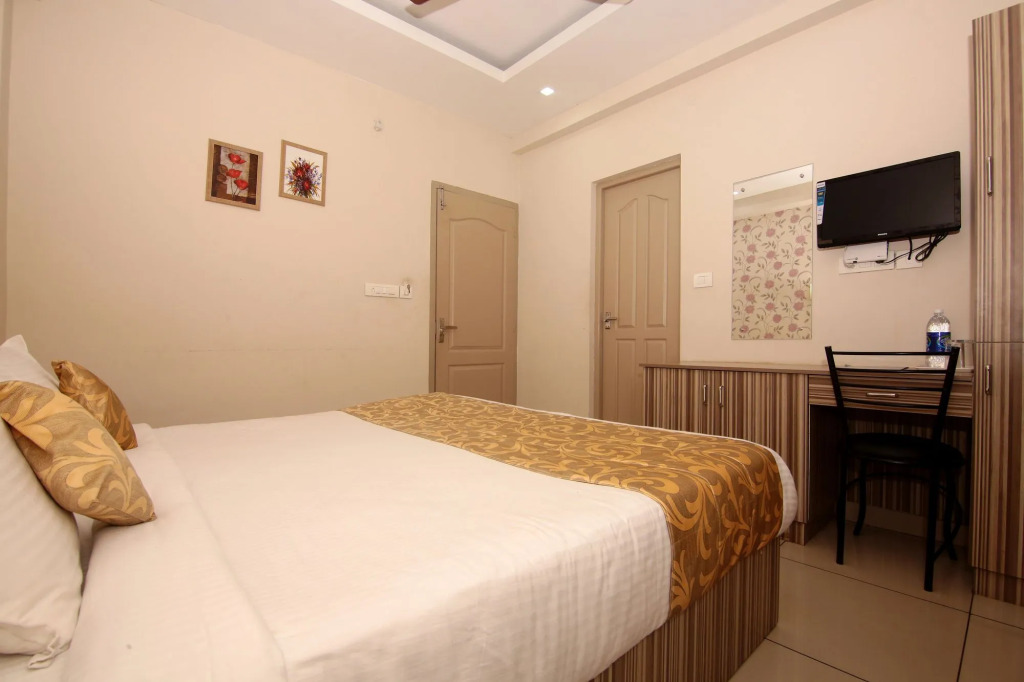 Hotel Reegate Inn Near South Railway Station