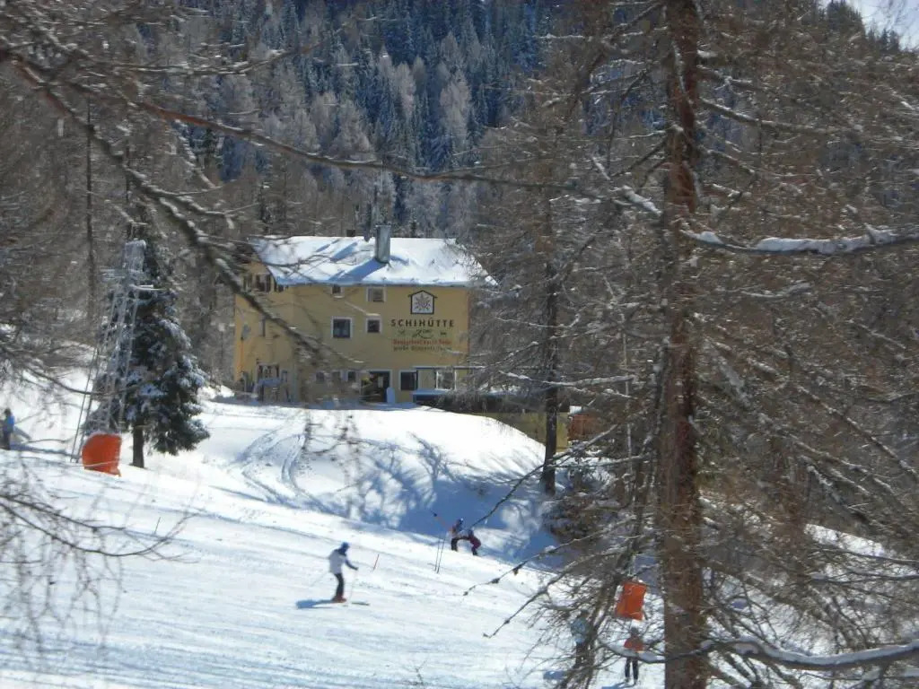 Skihütte Zams