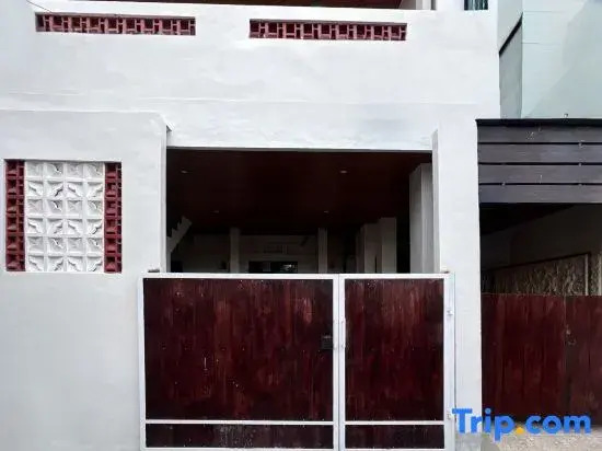 Urbanview Hotel Arta Guna Casa 2