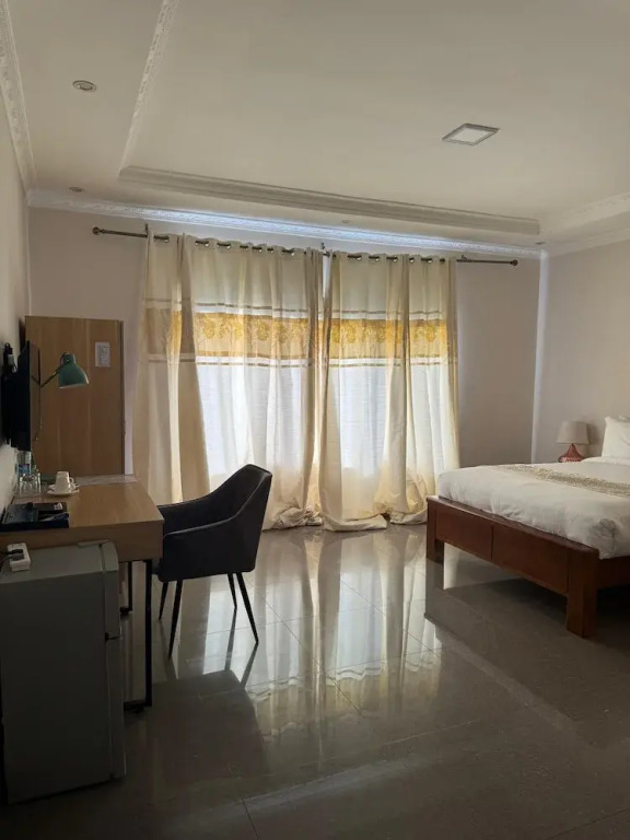 Eleganciana Lodges Limited