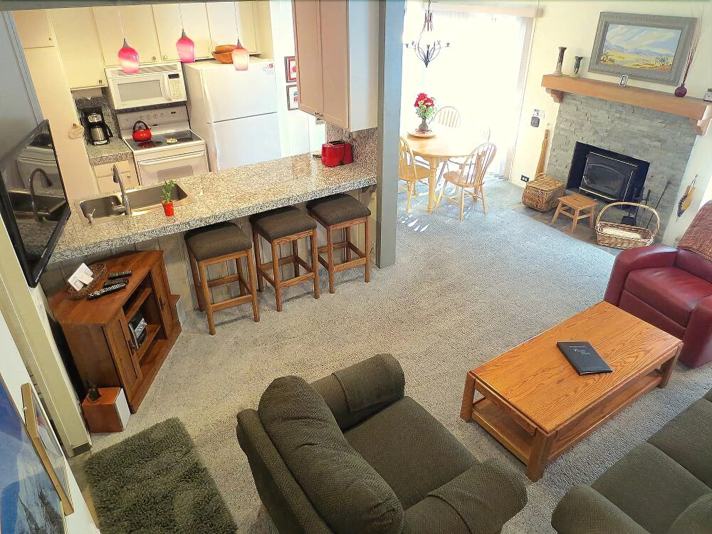 126 Premium Condominium 2 Bedrooms 2 Bathrooms Condo