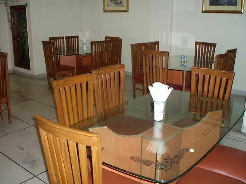 OYO 8505 Hotel Ashu Palace