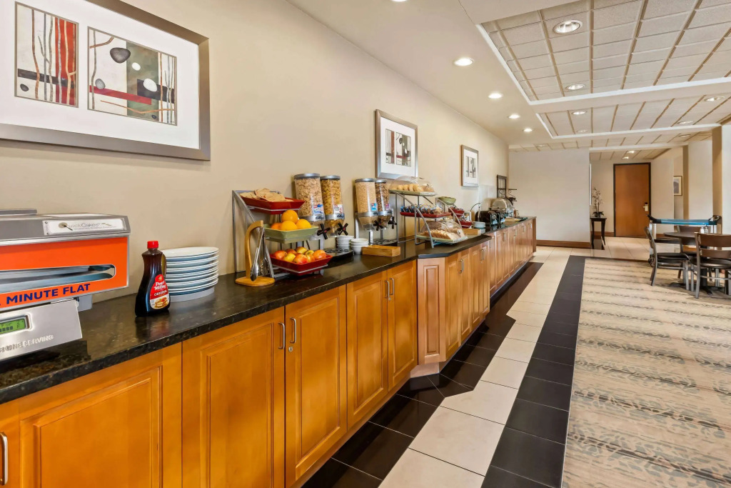 Wingate by Wyndham Calgary South