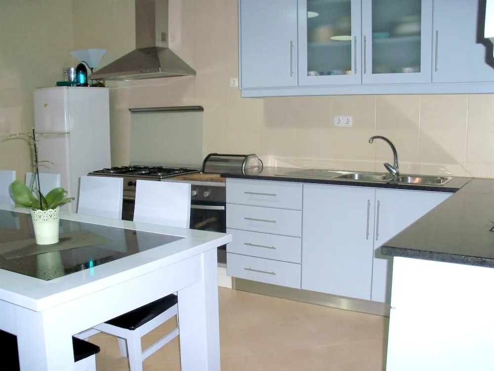 House With 9 Bedrooms in Penedono, With Private Pool, Enclosed Garden