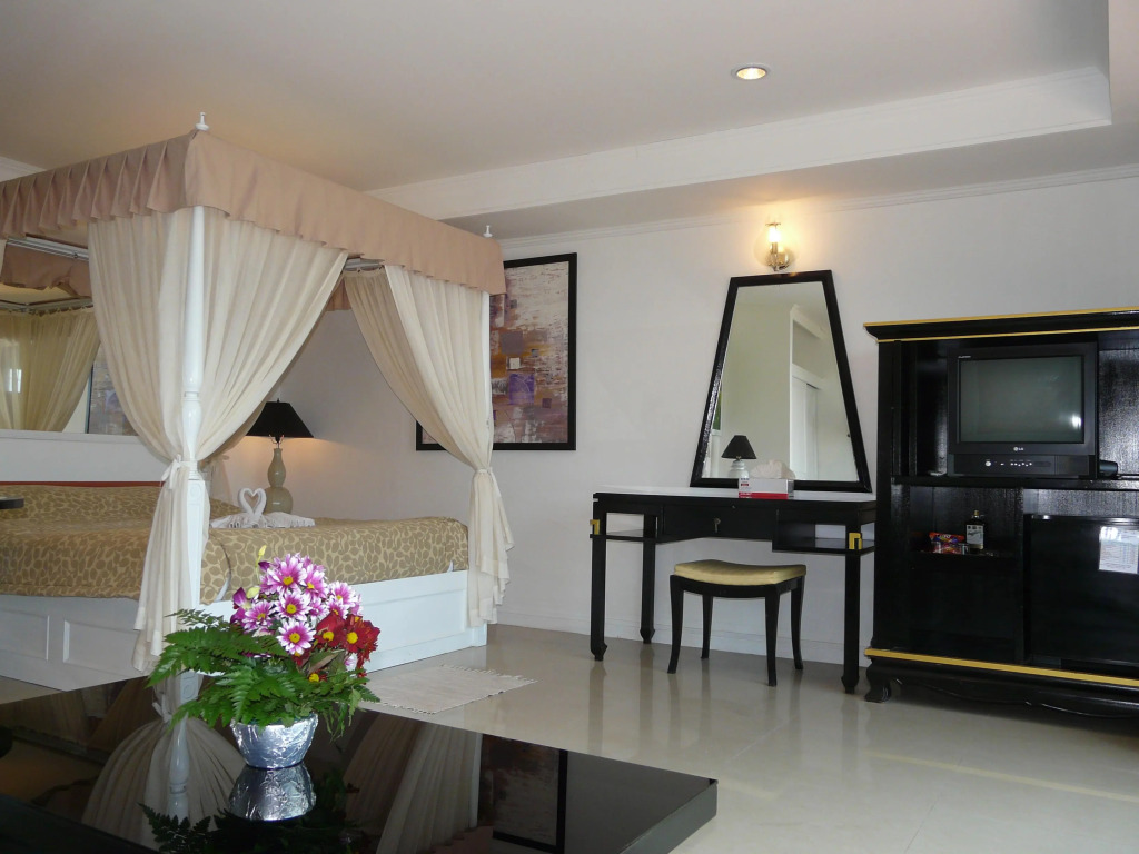 Orchid Hotel and Spa Kalim Bay