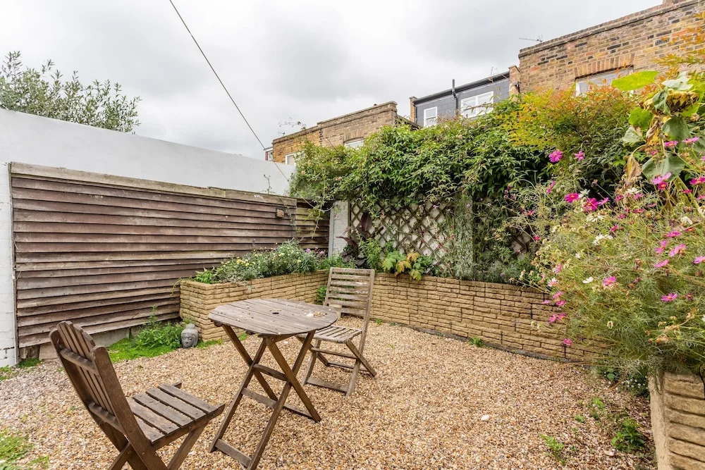 Charming 1 Bedroom Flat Close To Tube Station