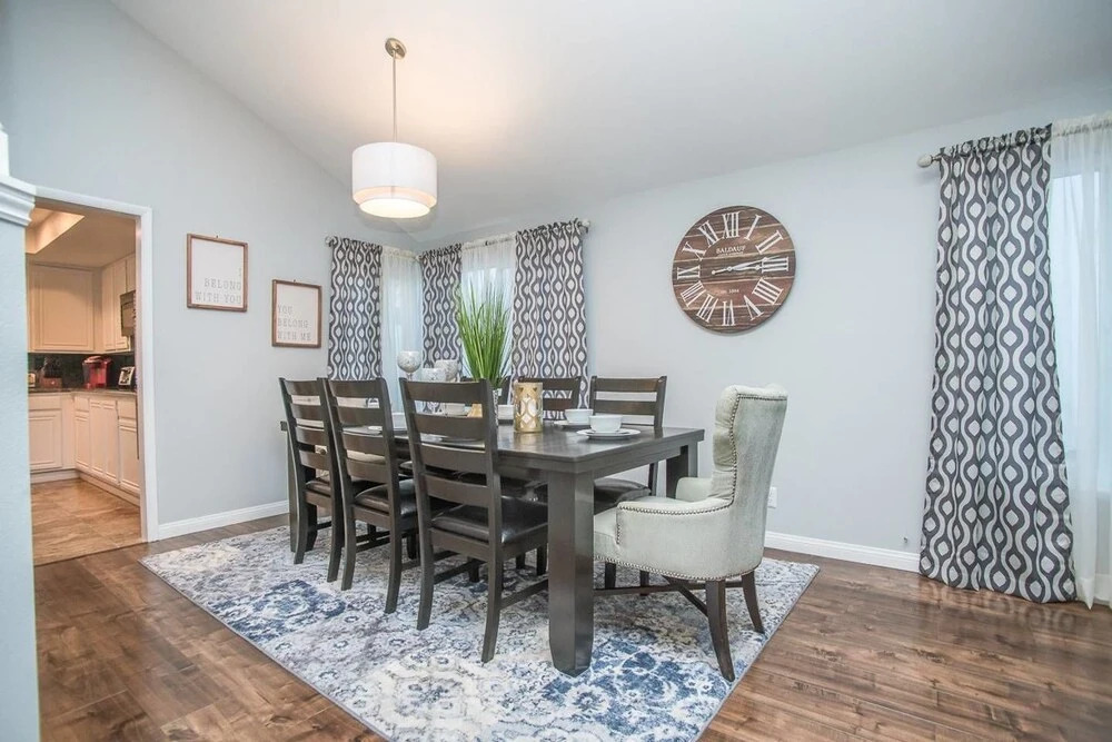 Laredo Legato 4 bd 3 ba Sparkling Pool & Spa!