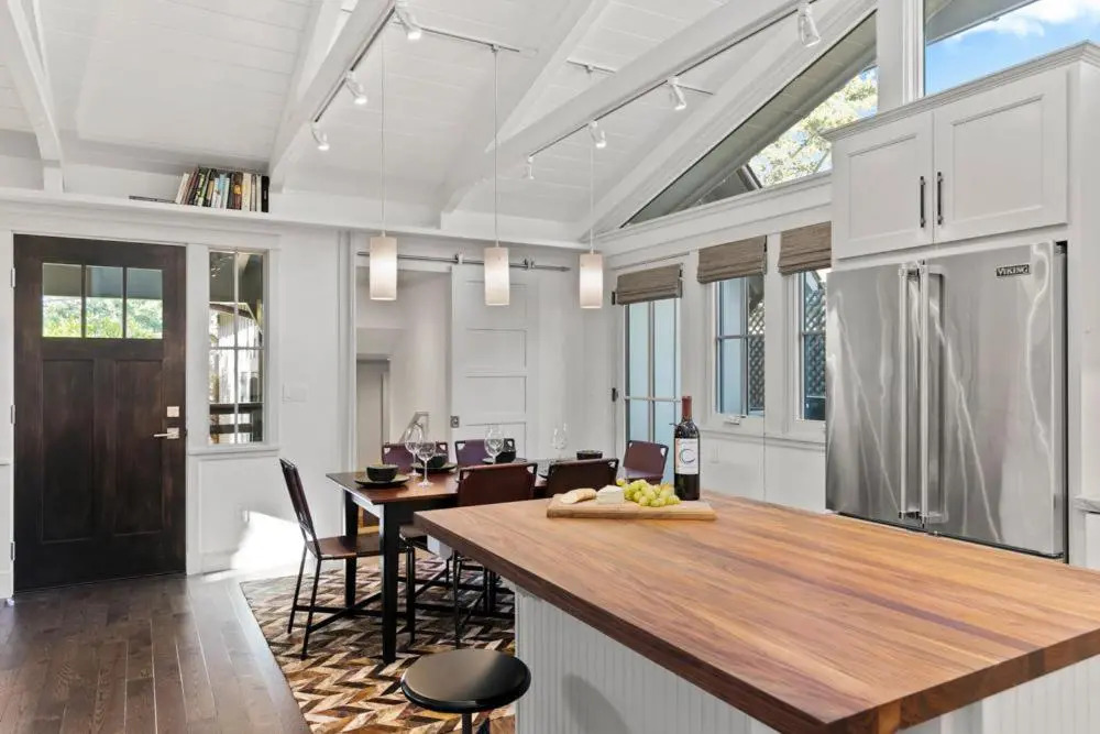 Beautiful Remodeled Home 30 night min