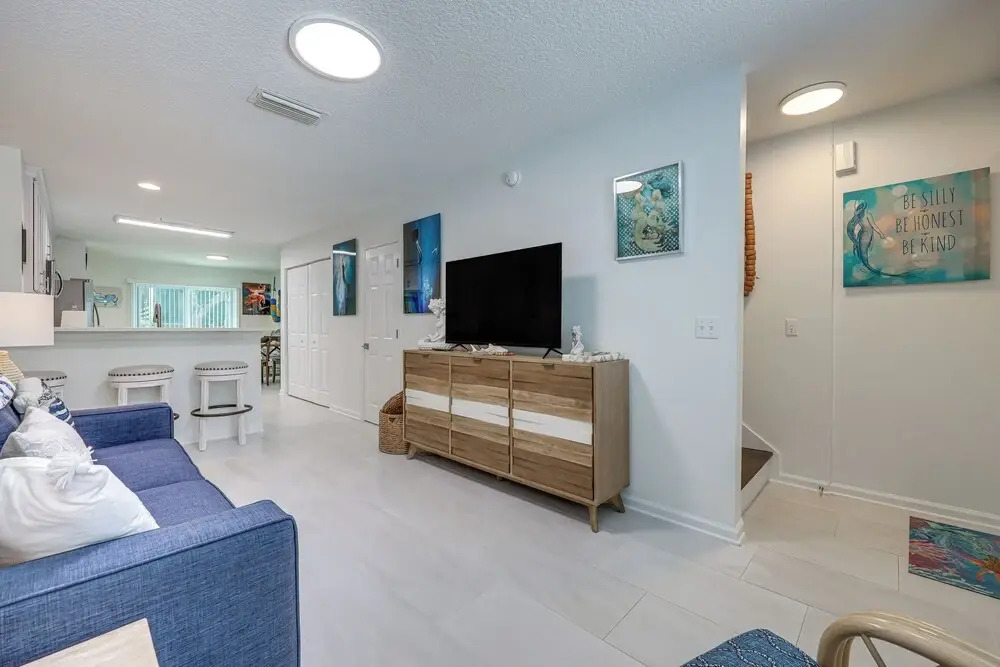 Fernandina Beach Townhome w/ Patio: Walk to Beach!