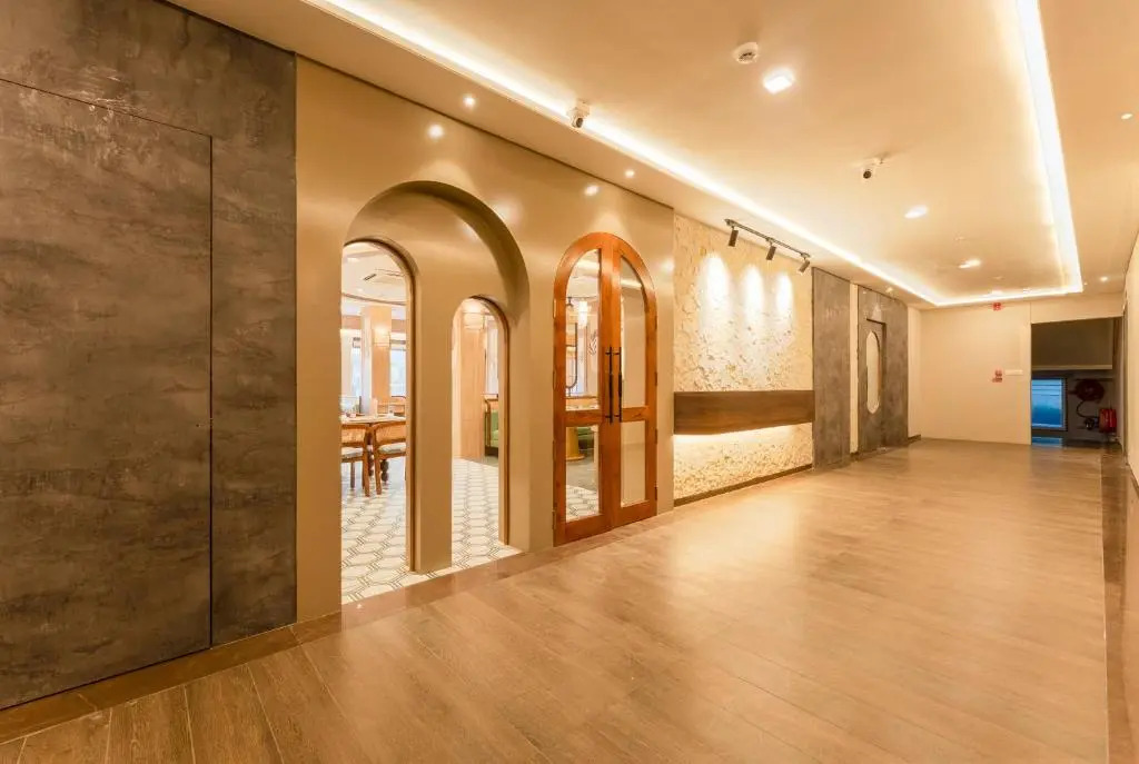 Treebo Premium Nagpur Automotive Square