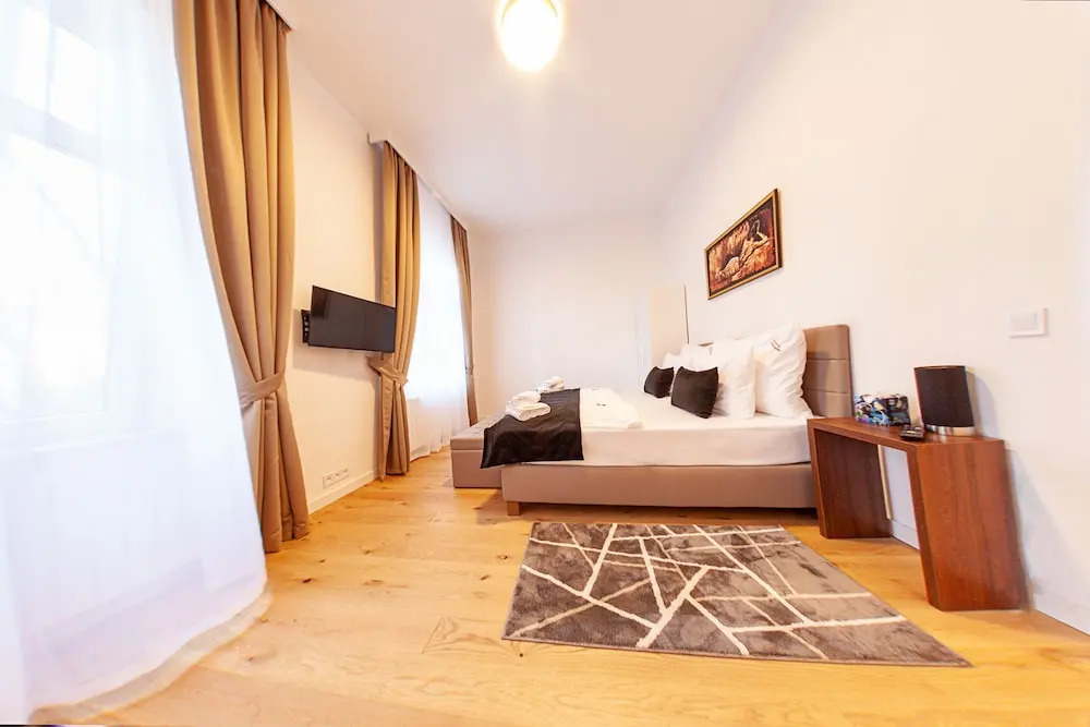 Gold Residence