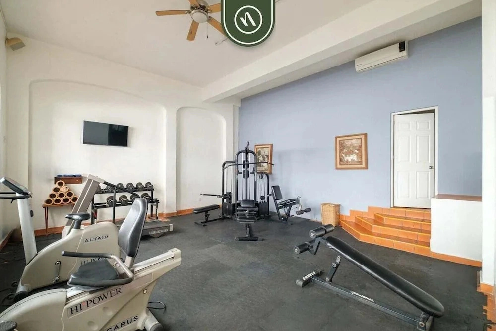 Amazing 1 BR Condo - Partial Oceanview - Pool