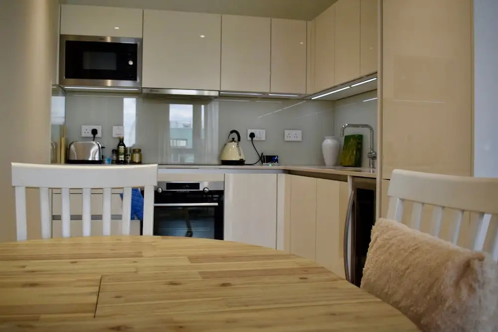 Modern 1 Bedroom Apartment in Greenwich