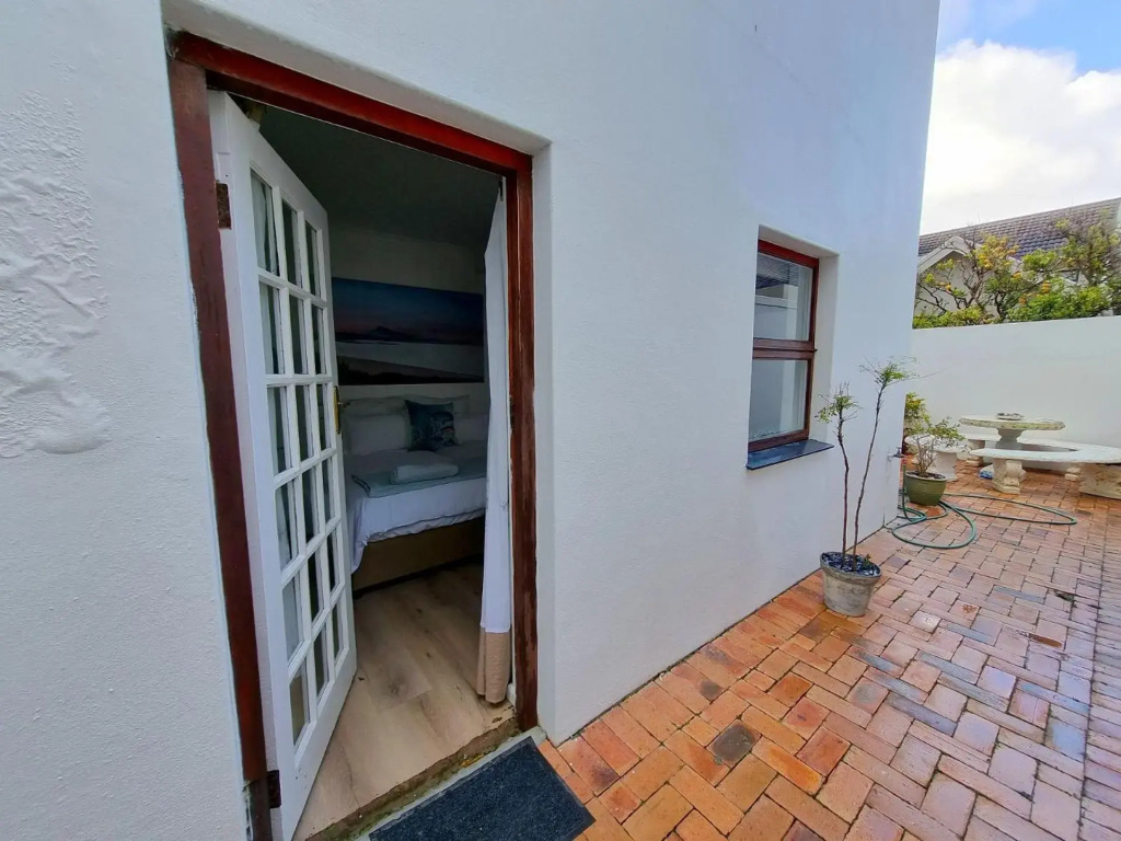 Palmview House