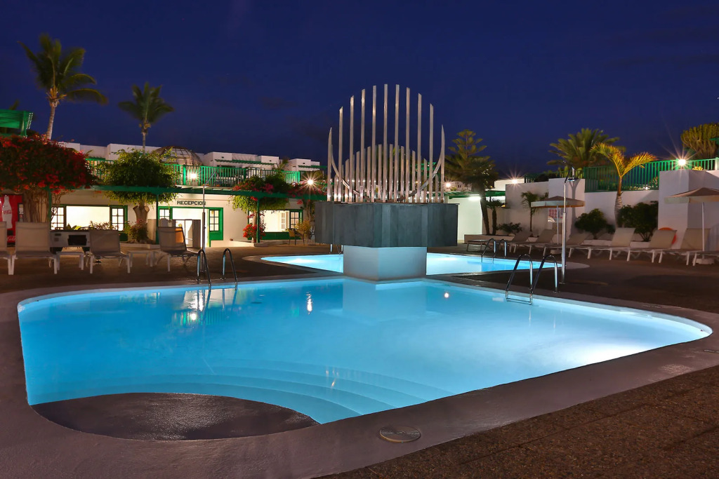 Nazaret Apartments