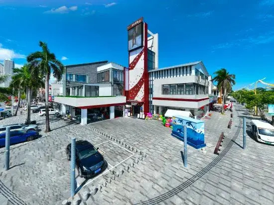 Beihai Zhaiqu Homestay (Yintan Resort International Passenger Terminal Branch)