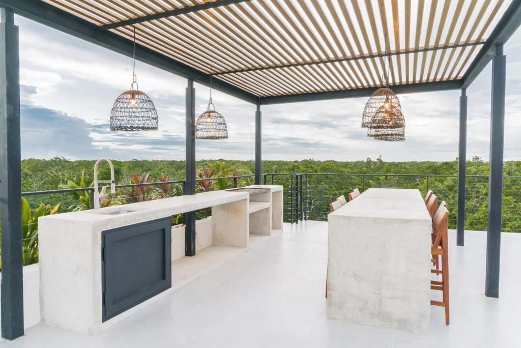 Modern & Stylish 1BR Apartment | La Veleta | Infinity Pool, Fitness Area & Rooftop Lounge