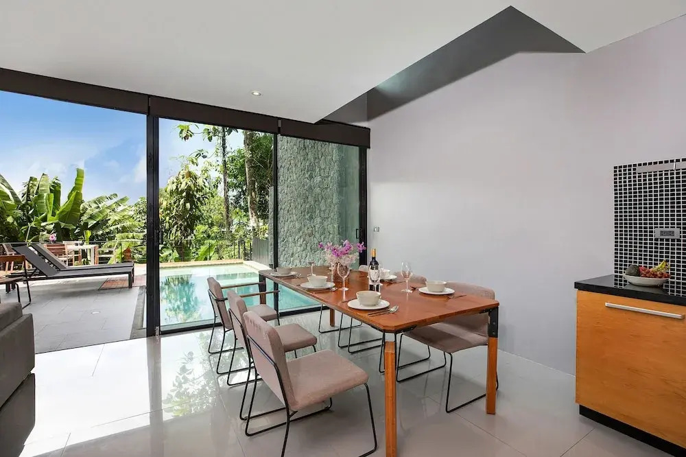 Designer 4BR Pool Villa Gentle Breeze