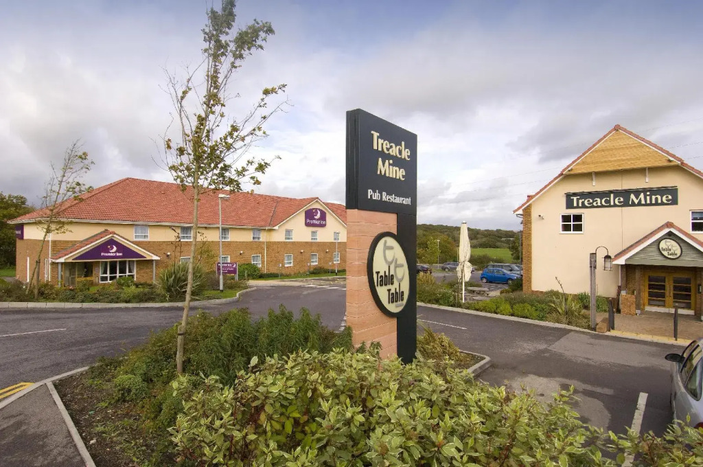 Premier Inn Eastbourne - Polegate