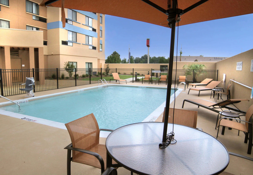 Courtyard by Marriott Jackson Airport/Pearl