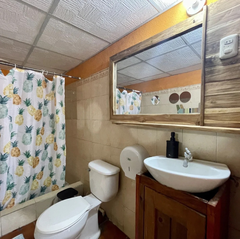 Johnnys Place Hotel