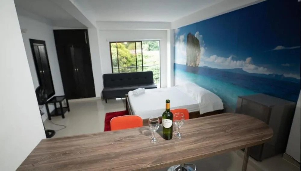 LC Apartahotel