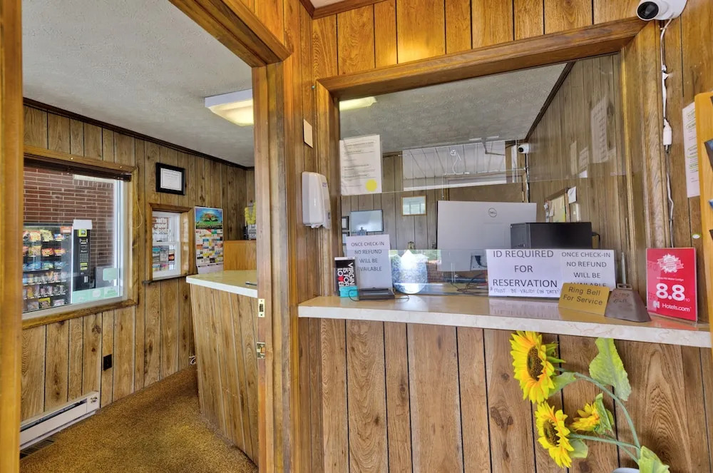 Knob Hill Motor Lodge