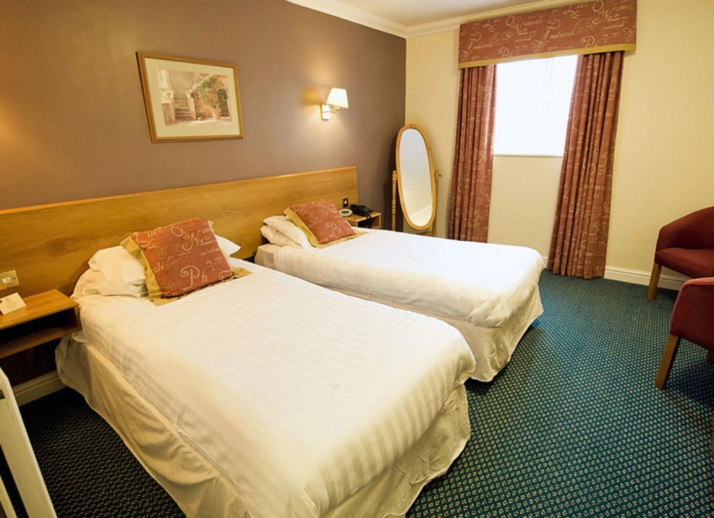 Holt Lodge Hotel