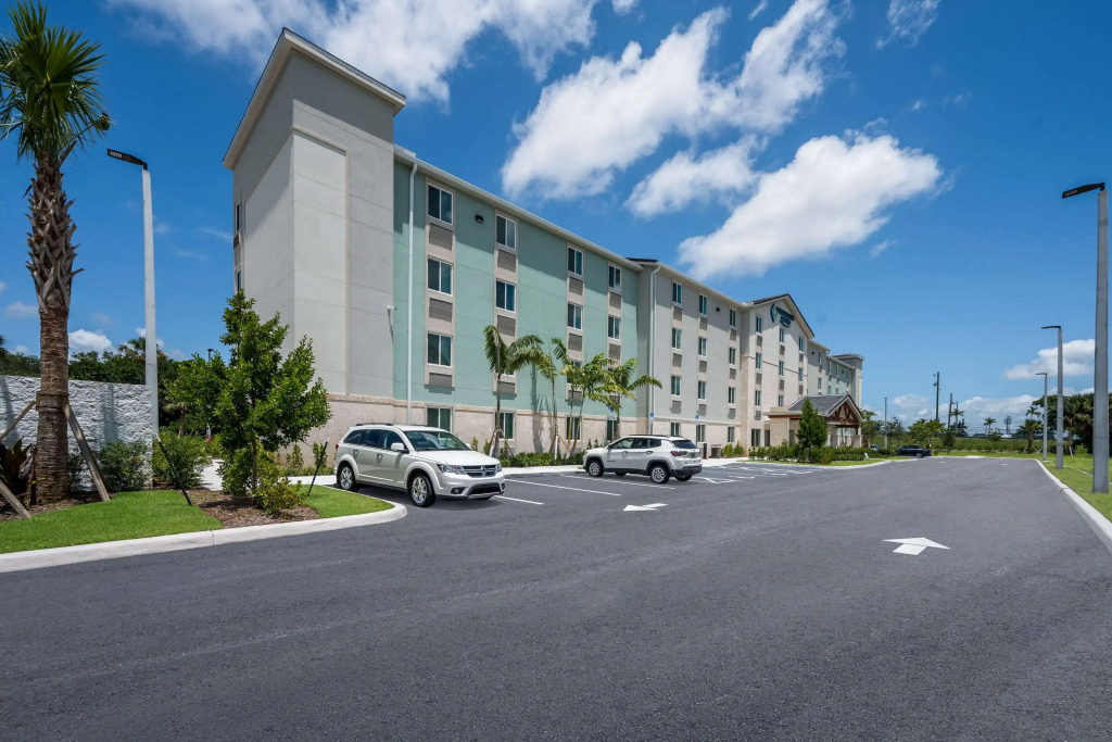 WoodSpring Suites West Palm Beach