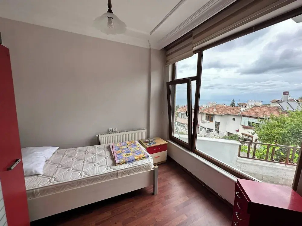 Peaceful Villa With Perfect View in the City Center