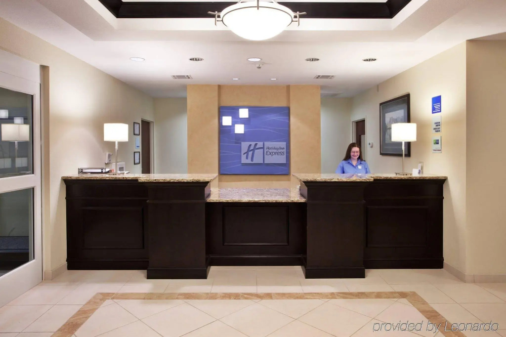 Holiday Inn Express Hotel & Suites Savannah Midtown by IHG