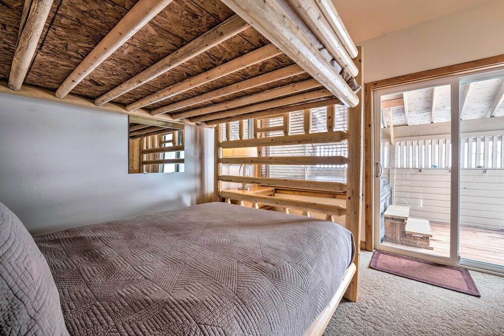 2 Mi to Park City Mtn: Townhome w/ Balcony