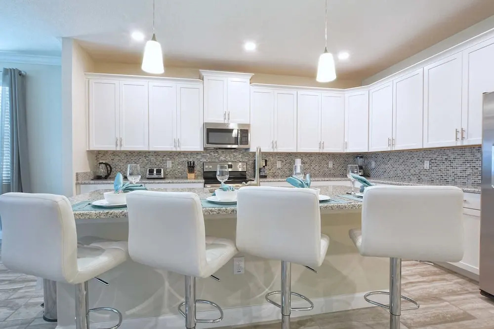Storey Lake- 6 Bedroom Pool Home- 1653ST