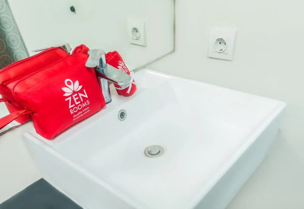 ZEN Rooms Kuta Sentral Parkir 2