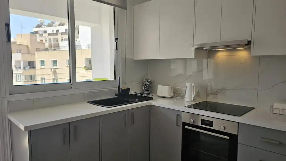 154 LCA - Stay Local Apartment